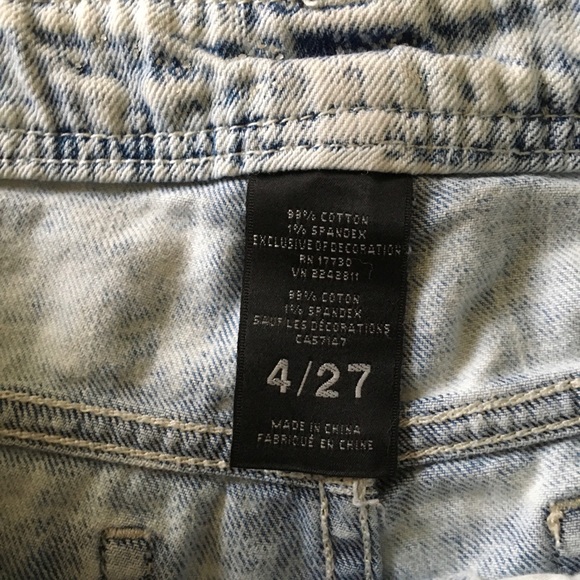 Jean Shorts - Picture 3 of 3